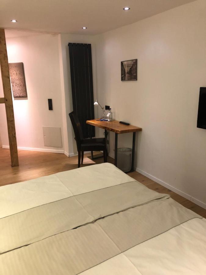 Hotel Ruhrpottfriends Есен Екстериор снимка